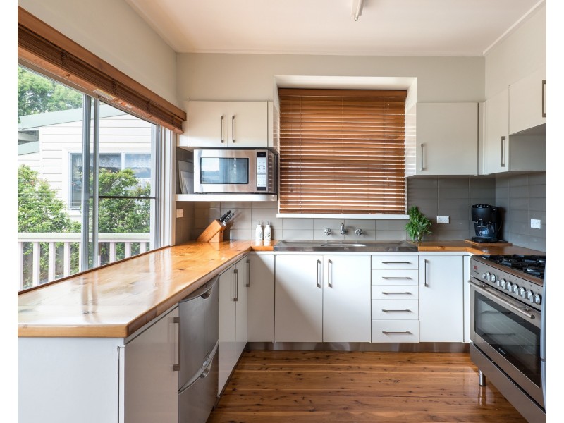 82 Wolger Street, Como NSW 2226