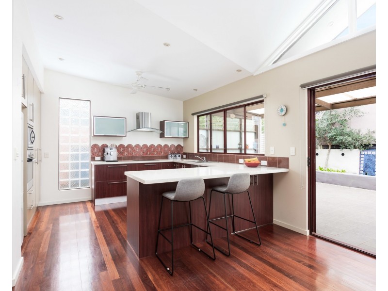 93 Novara Crescent, Como NSW 2226