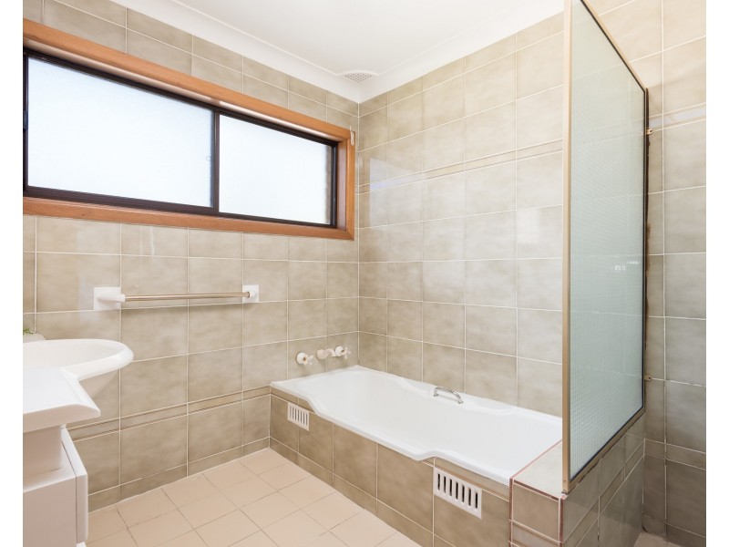 15A Manooka Place, Kareela NSW 2232