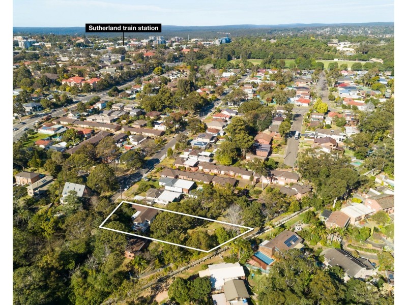 5 Oakwood Street, Sutherland NSW 2232