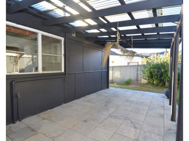 112 Flora Street, Sutherland NSW 2232