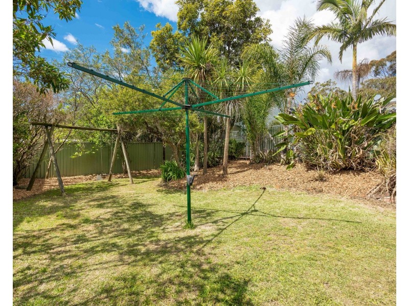 27 Leonay Street, Sutherland NSW 2232