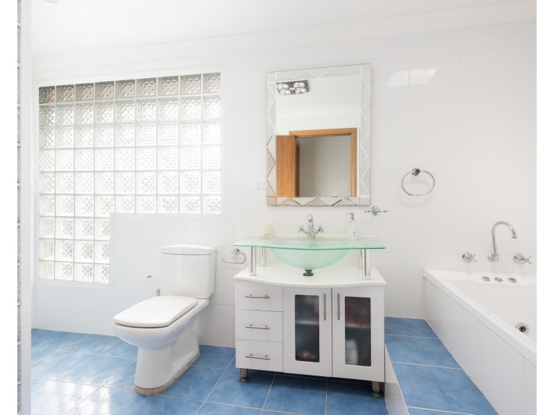 2 Paringa Place, Bangor NSW 2234