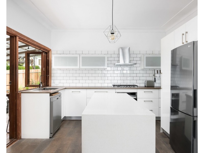 2 Logan Street, Loftus NSW 2232