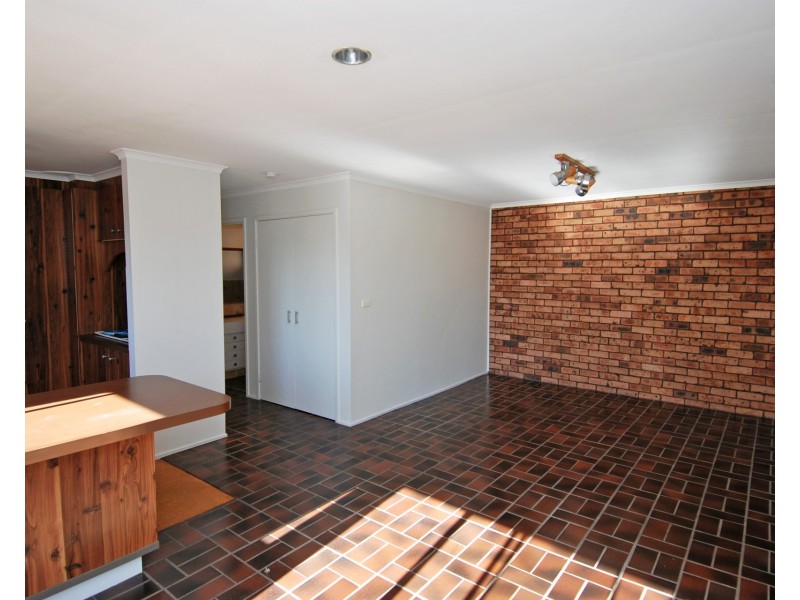 22 Valley View Crescent, Engadine NSW 2233