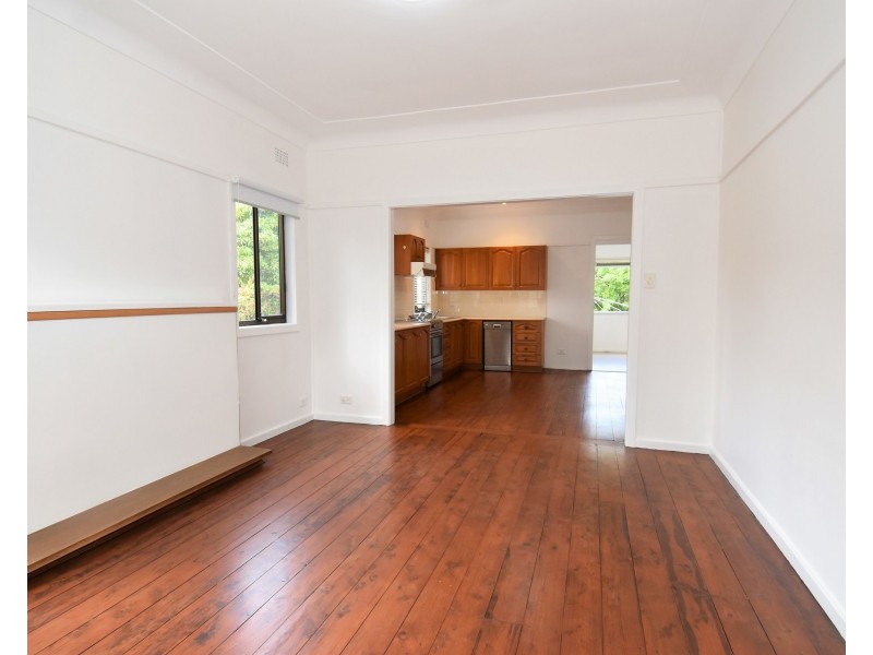 38 Oakwood Street, Sutherland NSW 2232