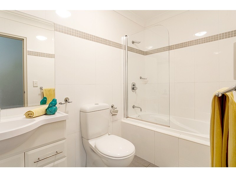 23/2-10 Hawkesbury Avenue, Dee Why NSW 2099