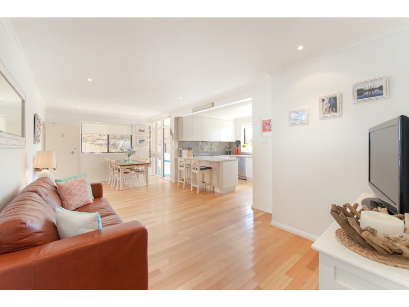 7/62 Carrington Parade, Curl Curl NSW 2096