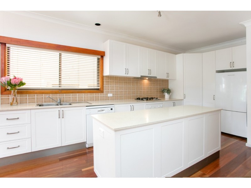 23 Spring Road, North Curl Curl NSW 2099