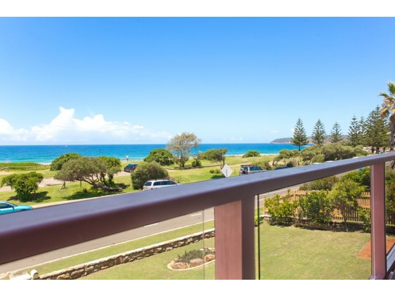 78 Carrington Parade, Curl Curl NSW 2096