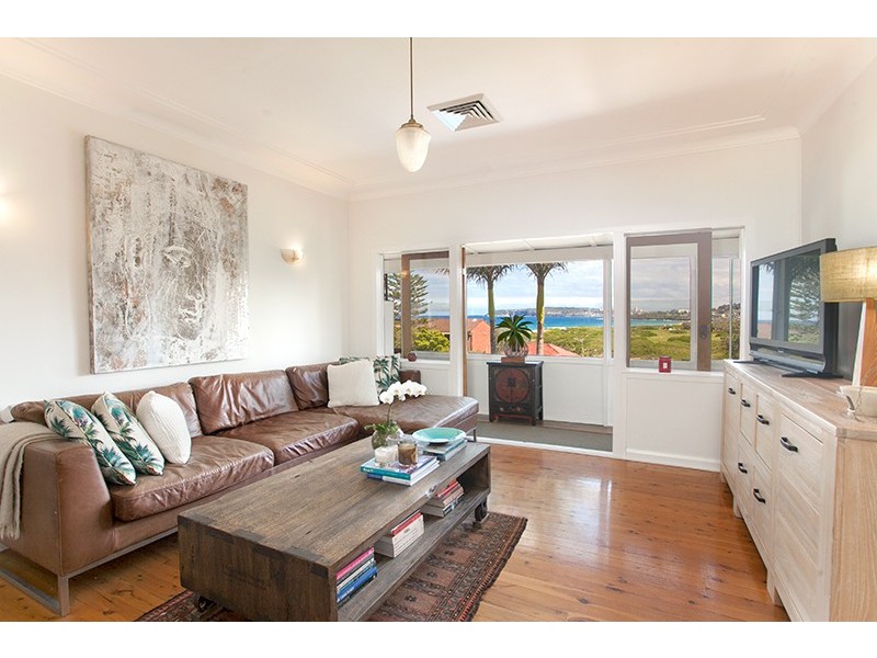 21  Pitt Road, North Curl Curl NSW 2099