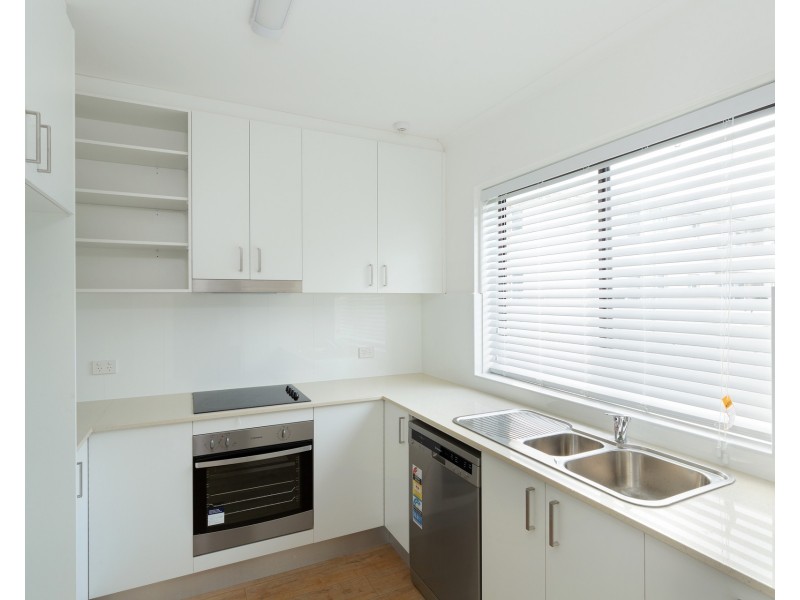 1/62 Carrington Parade, Curl Curl NSW 2096