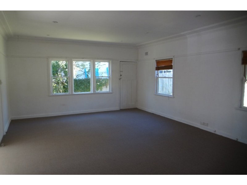 11 Tristram Road, Beacon Hill NSW 2100