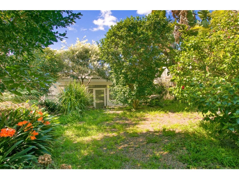 60 Carrington Parade, Curl Curl NSW 2096