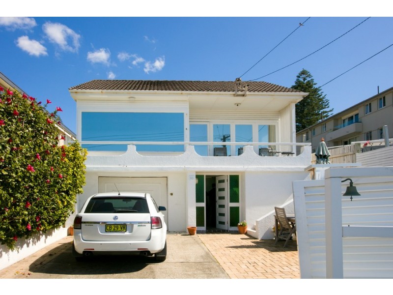 60 Carrington Parade, Curl Curl NSW 2096