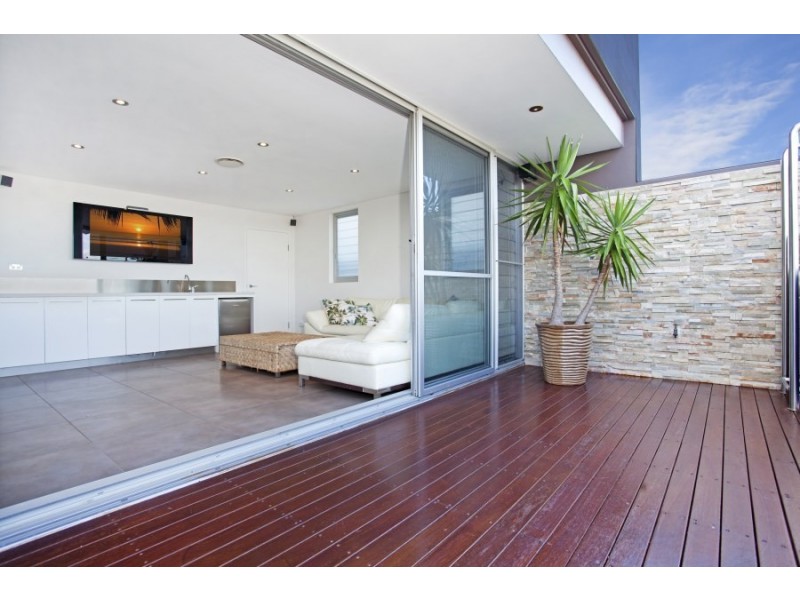 31 Wyndora Avenue, Freshwater NSW 2096