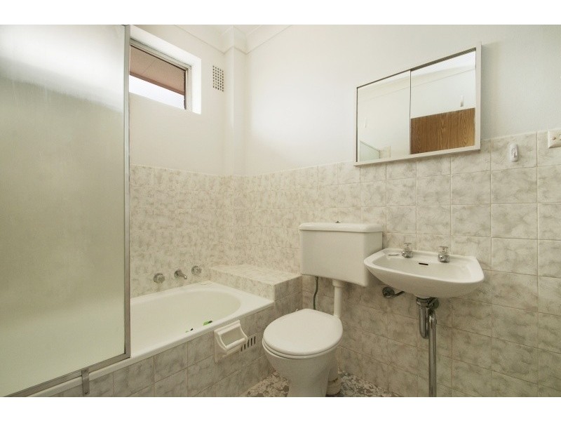 6/16 Wyadra Avenue, Freshwater NSW 2096