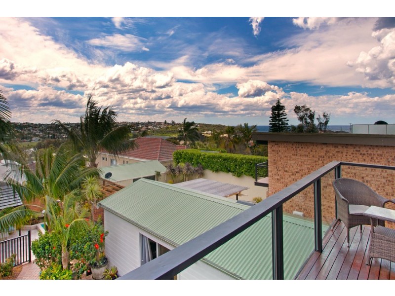 41 Gardere Avenue, Curl Curl NSW 2096