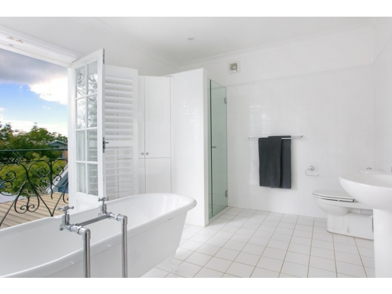 38 Johnson Street, Freshwater NSW 2096