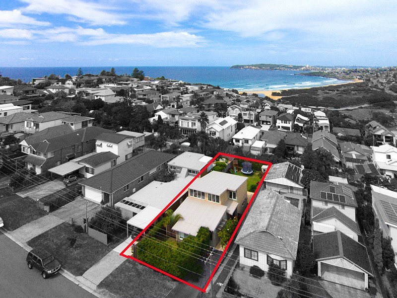 35 Headland Road, North Curl Curl NSW 2099