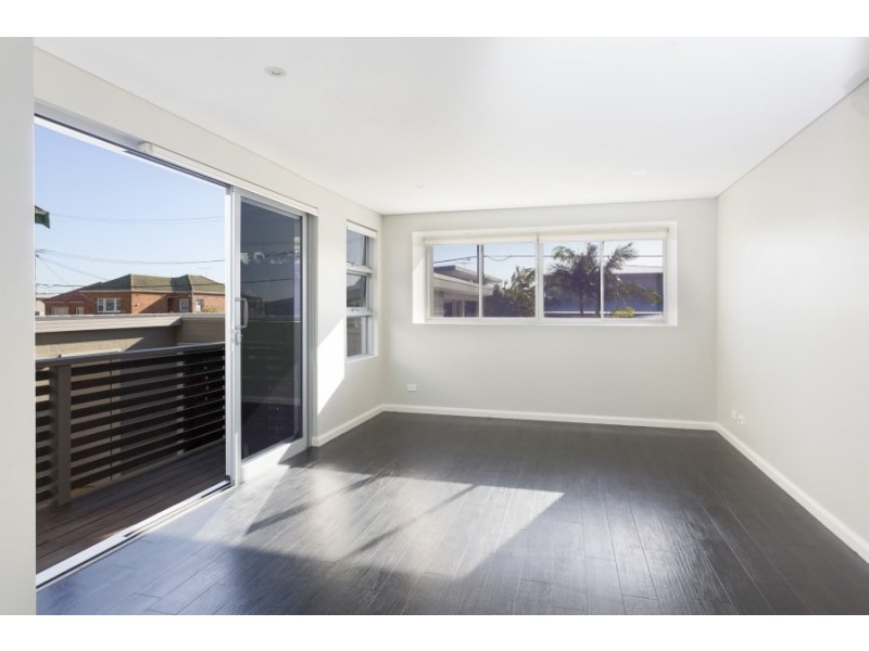 1/2 Highview Avenue, Queenscliff NSW 2096