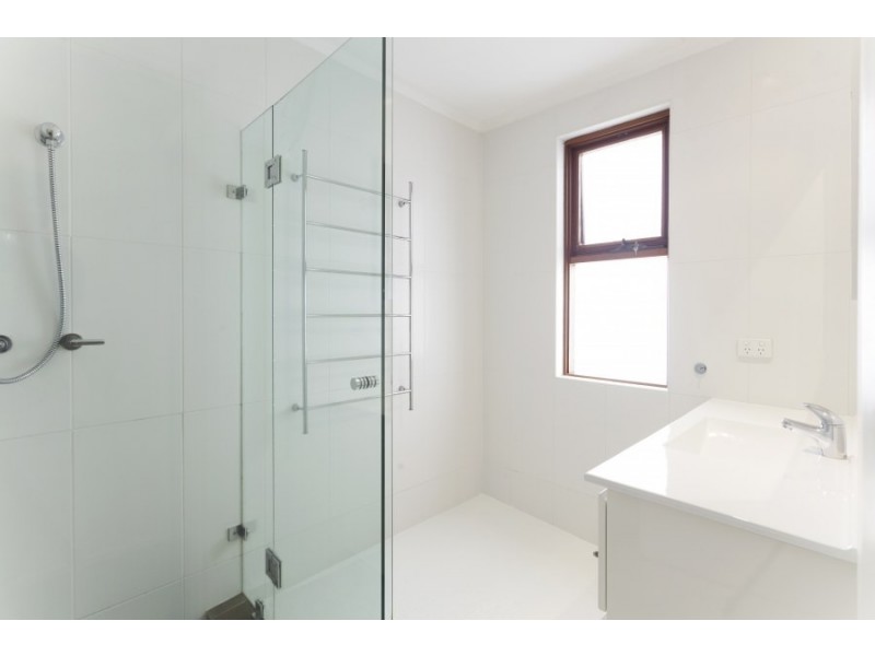1/2 Highview Avenue, Queenscliff NSW 2096