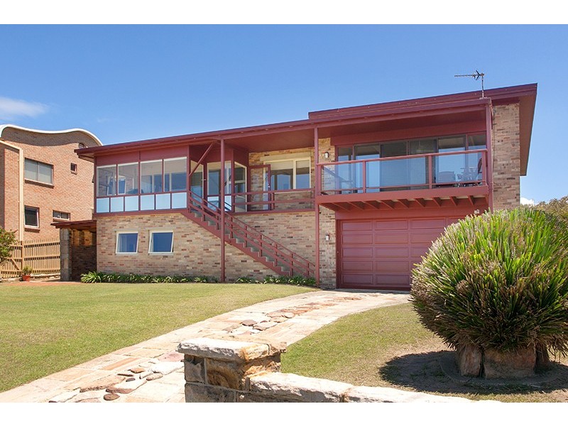 78 Carrington Parade, Curl Curl NSW 2096