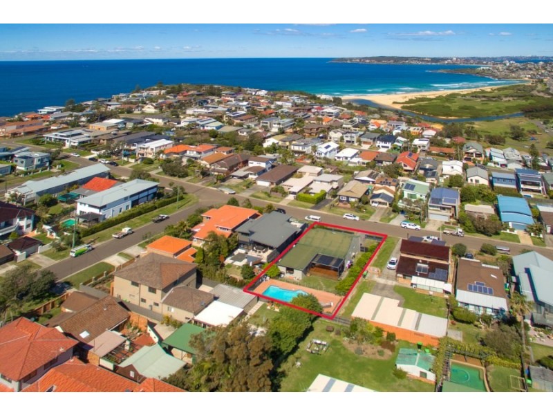 32 Headland Road, North Curl Curl NSW 2099