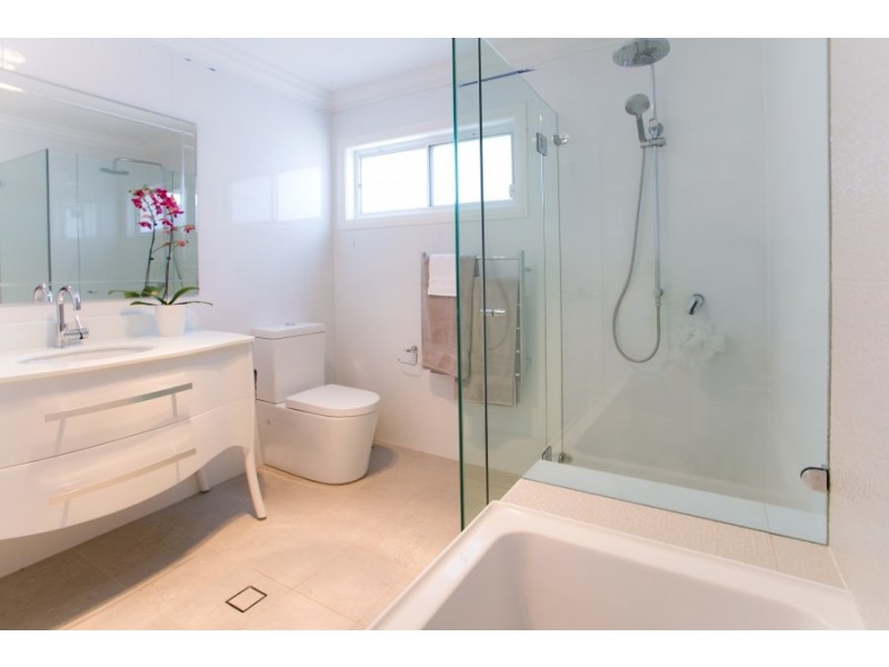 168 Wyndora Avenue, Freshwater NSW 2096