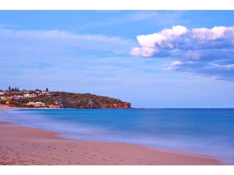 77B Carrington Parade, Curl Curl NSW 2096