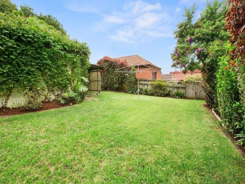 23 Robert Street, Freshwater NSW 2096