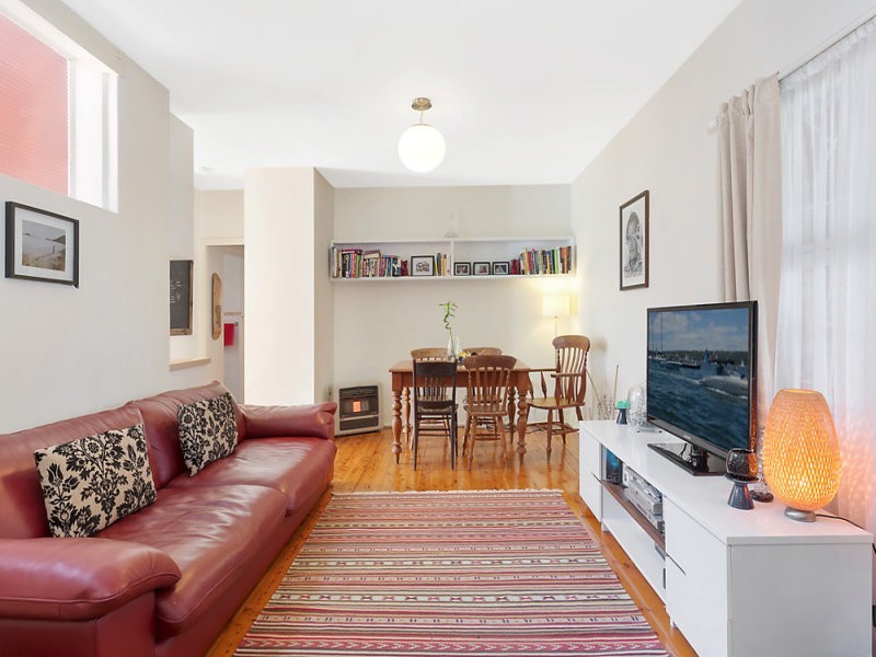 2/2 The Drive, Freshwater NSW 2096