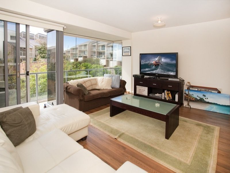 23/16-18 Beach Street, Curl Curl NSW 2096