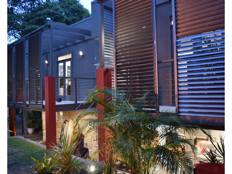 12 Surfers Parade, Freshwater NSW 2096