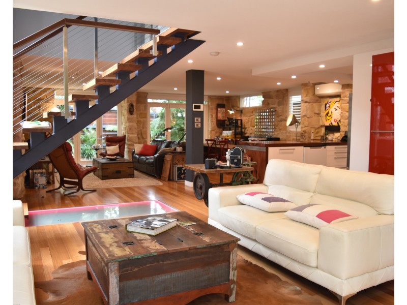 12 Surfers Parade, Freshwater NSW 2096