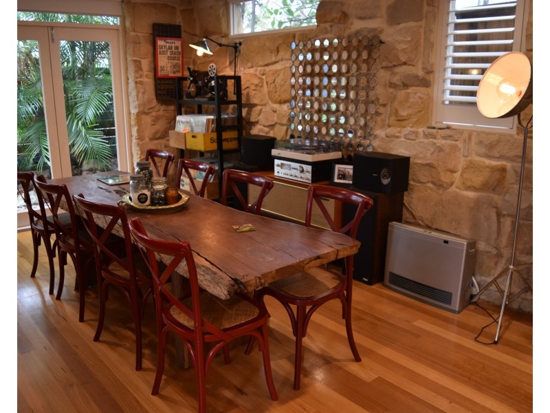 12 Surfers Parade, Freshwater NSW 2096