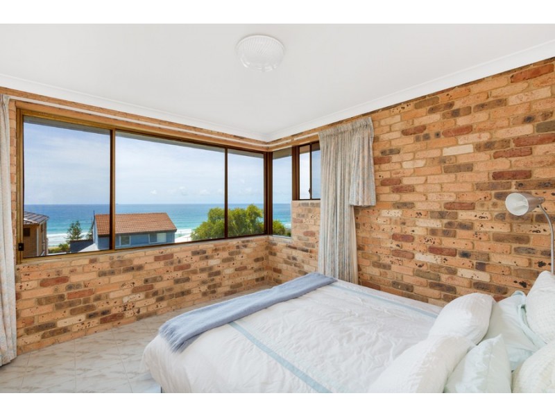 28 Gardere Avenue, Curl Curl NSW 2096