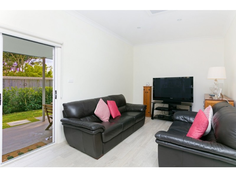 85a Wyuna Avenue, Freshwater NSW 2096