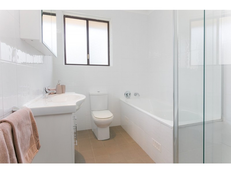 6 Spring Road, North Curl Curl NSW 2099