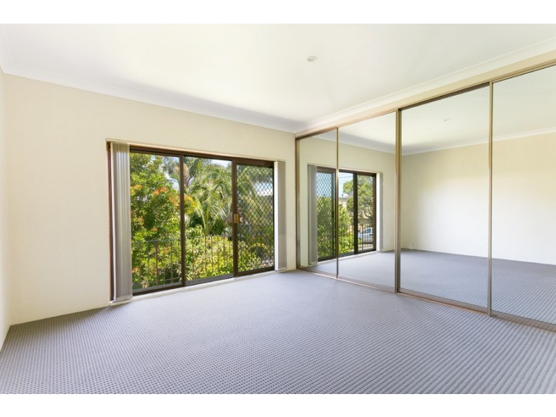 6 Spring Road, North Curl Curl NSW 2099