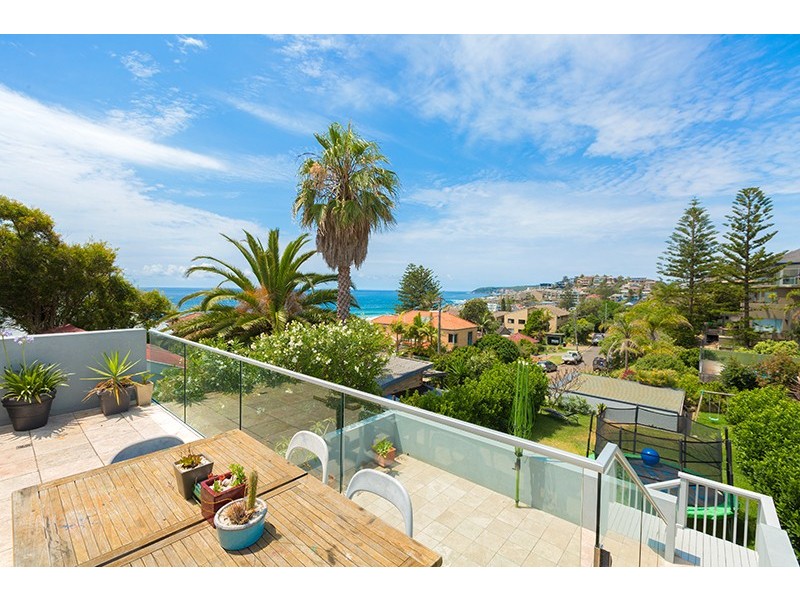 28 Gardere Avenue, Curl Curl NSW 2096