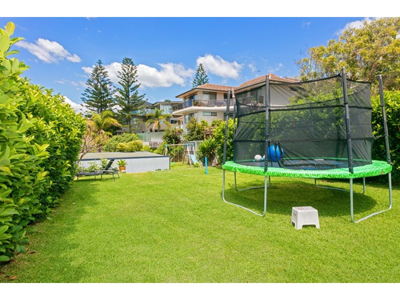 28 Gardere Avenue, Curl Curl NSW 2096