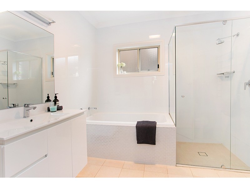 33 Tasman Street, Dee Why NSW 2099
