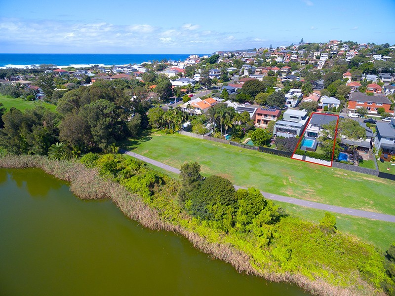 24 Stewart Avenue, Curl Curl NSW 2096