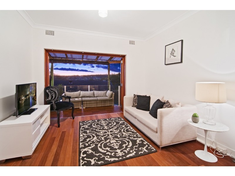 2/27 Marlborough Avenue, Freshwater NSW 2096