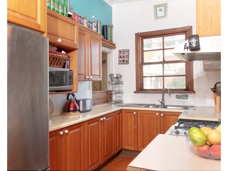 50 Undercliff Road, Freshwater NSW 2096