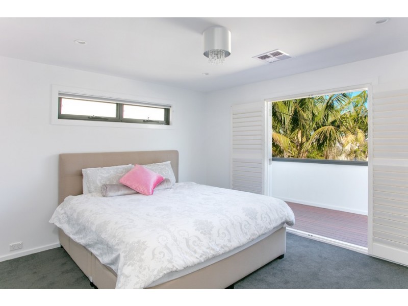 3 Wyadra Avenue, Freshwater NSW 2096