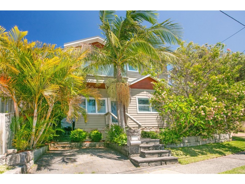 8 Adams Street, Curl Curl NSW 2096