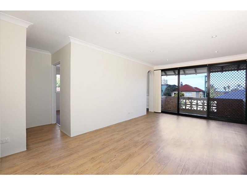 18/30-34 Kooloora Avenue, Freshwater NSW 2096