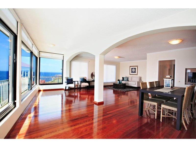 1/1a Queenscliff Road, Queenscliff NSW 2096